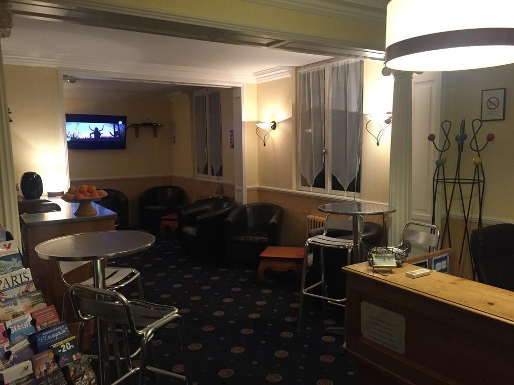 Arcantis Hotel La Residence Сержи Екстериор снимка